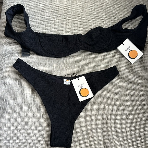 Tropic of C brand new bikini set. NWT - Picture 2 of 6